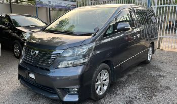 
									Toyota Vellfire full								