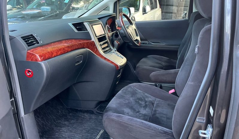 
								Toyota Vellfire full									