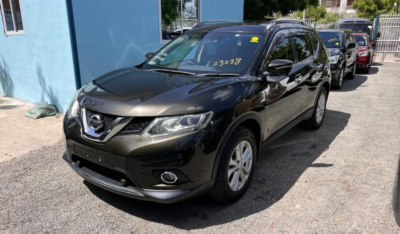 
								Nissan X-Trail full									