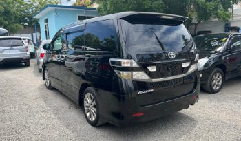 
									Toyota Vellfire full								