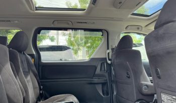 
									Toyota Vellfire full								
