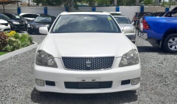 
									Toyota Crown full								