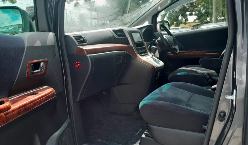 
								Toyota Vellfire full									