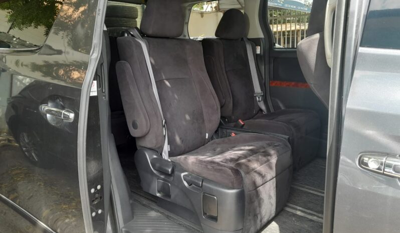 
								Toyota Vellfire full									