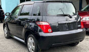 
									Toyota IST full								