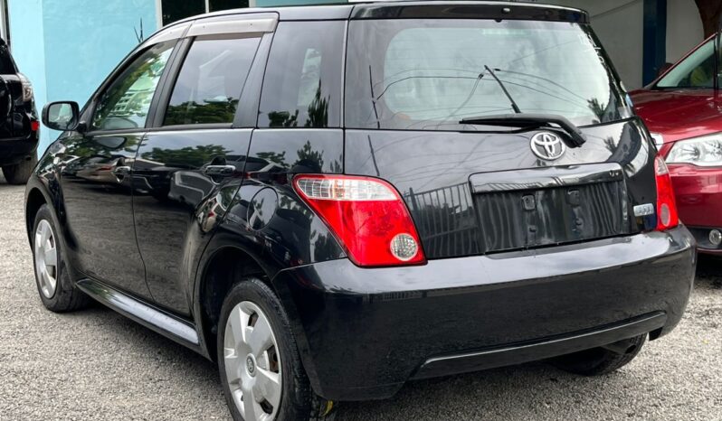 
								Toyota IST full									
