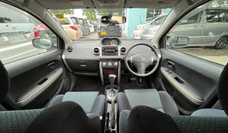 
								Toyota IST full									