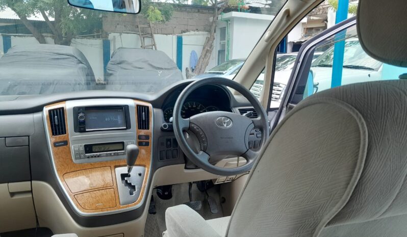 
								Toyota Alphard full									