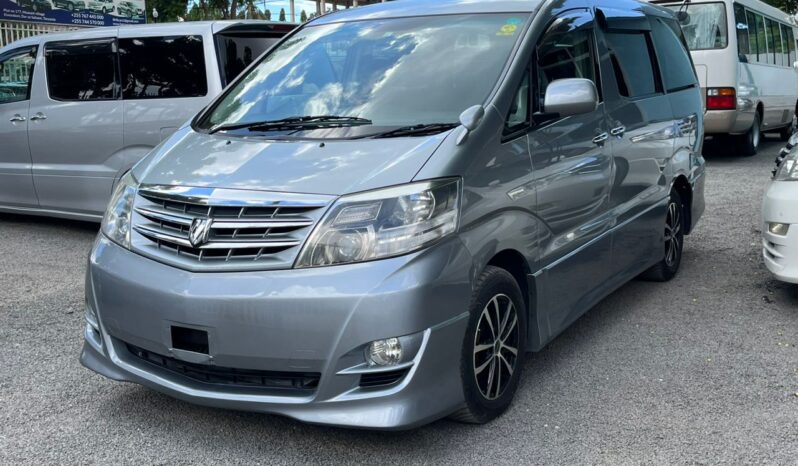 
								Toyota Alphard full									