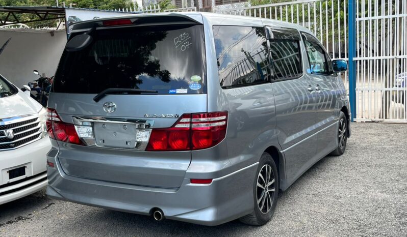 
								Toyota Alphard full									