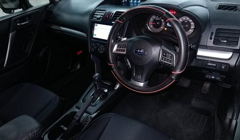 
								Subaru Forester full									