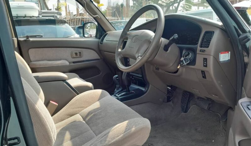 
								TOYOTA HILUX SURF full									