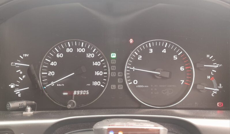 
								Toyota LandCruiser full									