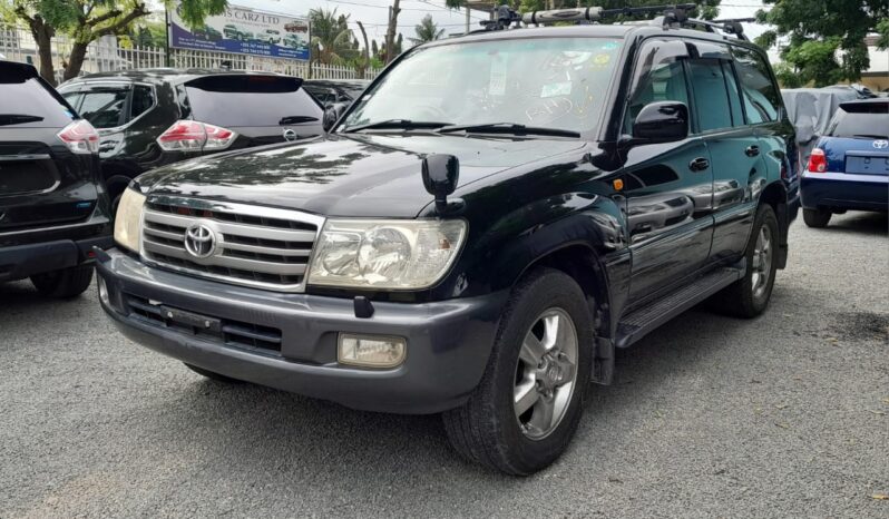 
								Toyota LandCruiser full									
