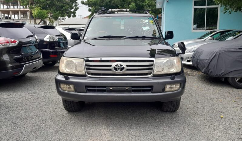 
								Toyota LandCruiser full									