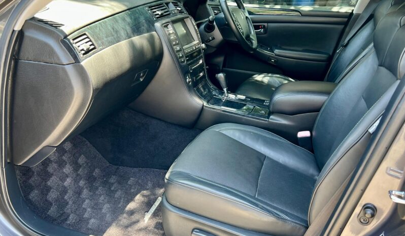 
								Subaru Forester full									