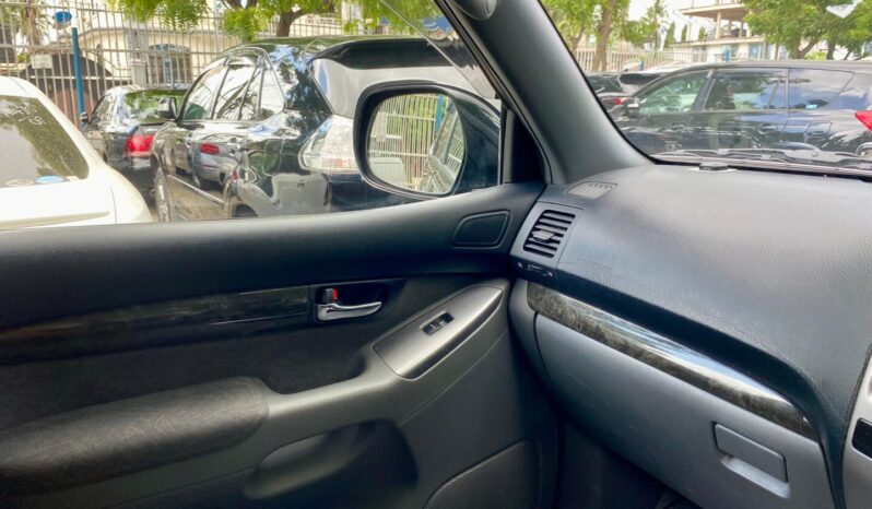 
								Toyota Landcruiser Prado full									