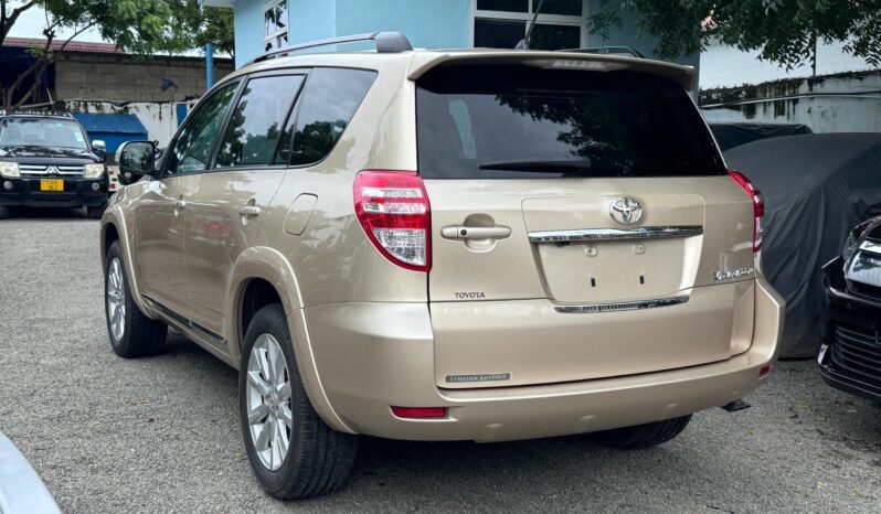 
								Toyota Vanguard full									