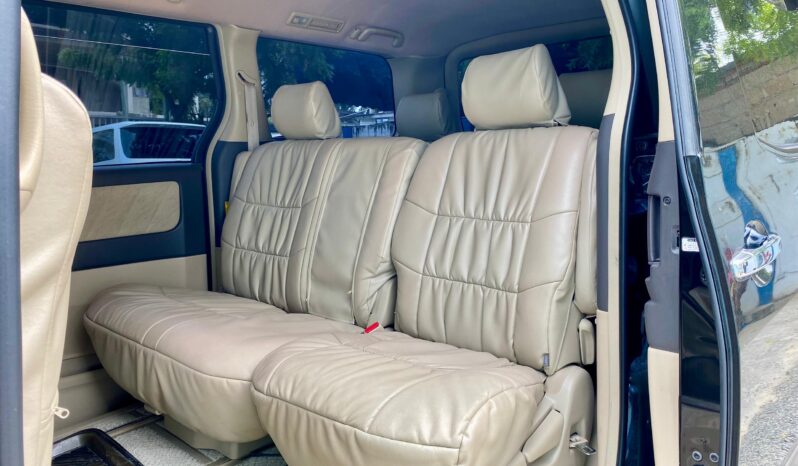 
								Toyota Alphard full									