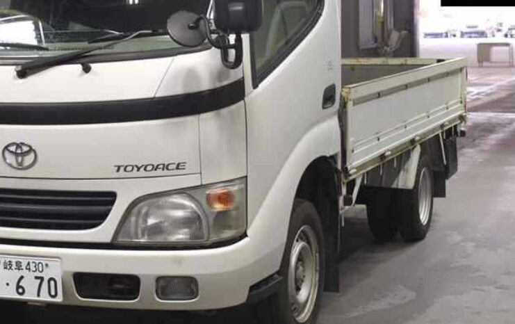 
								Toyota TOYOACE full									