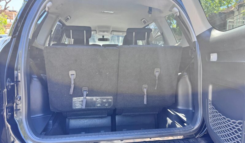 
								Toyota Vanguard full									