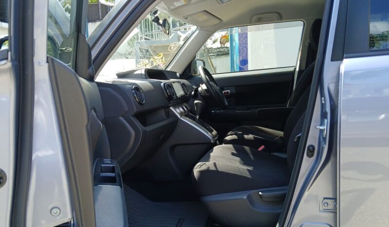 
								Toyota Rumion full									
