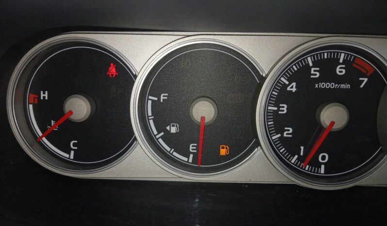 
								Toyota Rumion full									